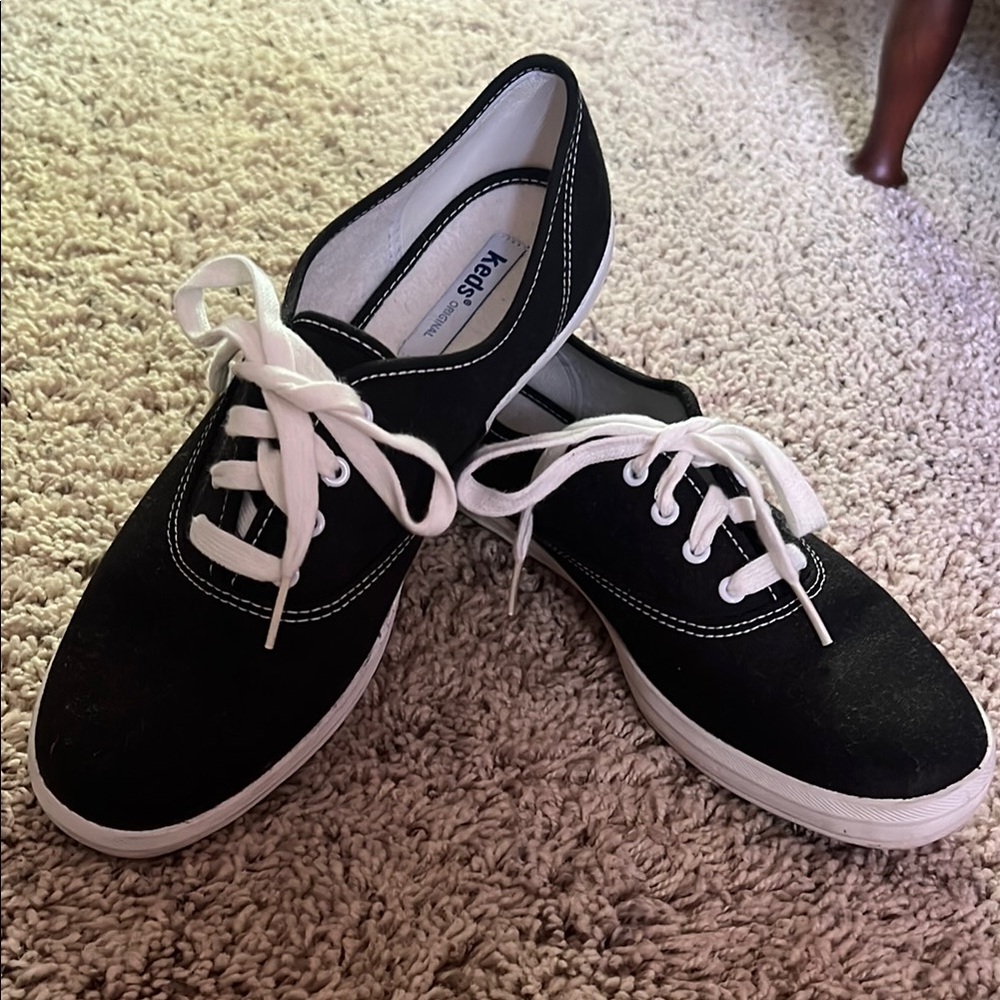Keds Black and White Canvas Sneakers Classic Low-Top Design